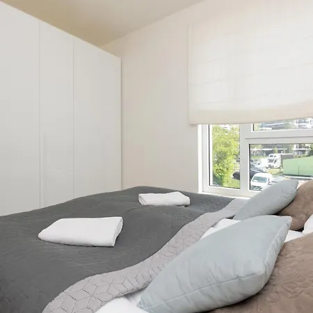 Lopianowa Office With Parking By Renters *