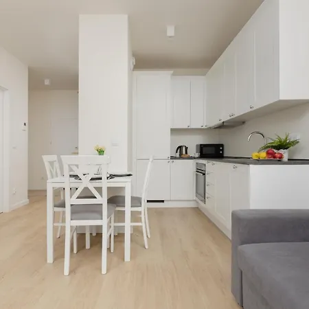 Lopianowa Office With Parking By Renters Apartment Warsaw